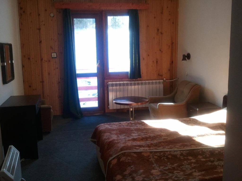 Kris Guesthouse Stoykite 外观 照片